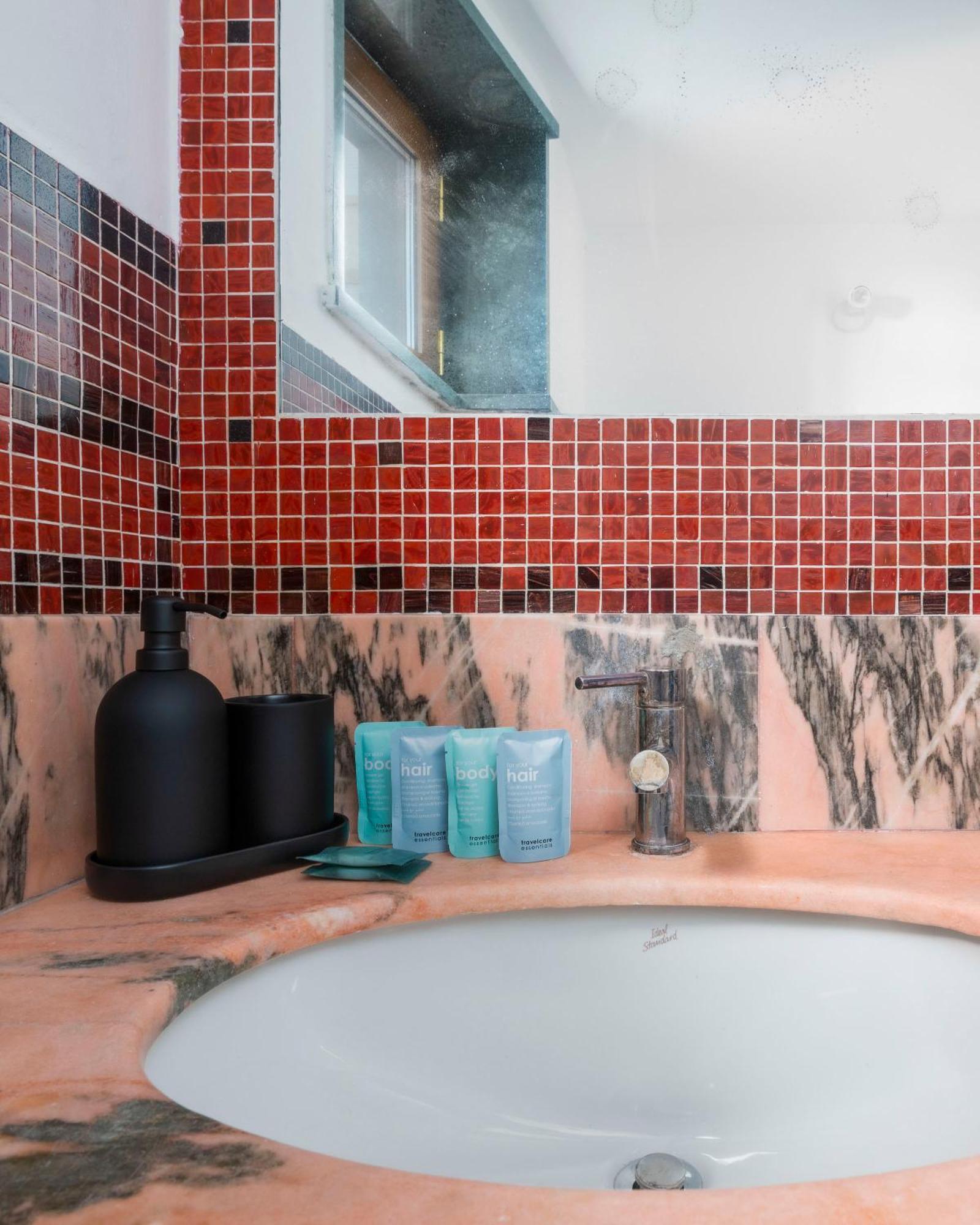 Zen Guest House Liv'In San Lorenzo Рим Екстер'єр фото