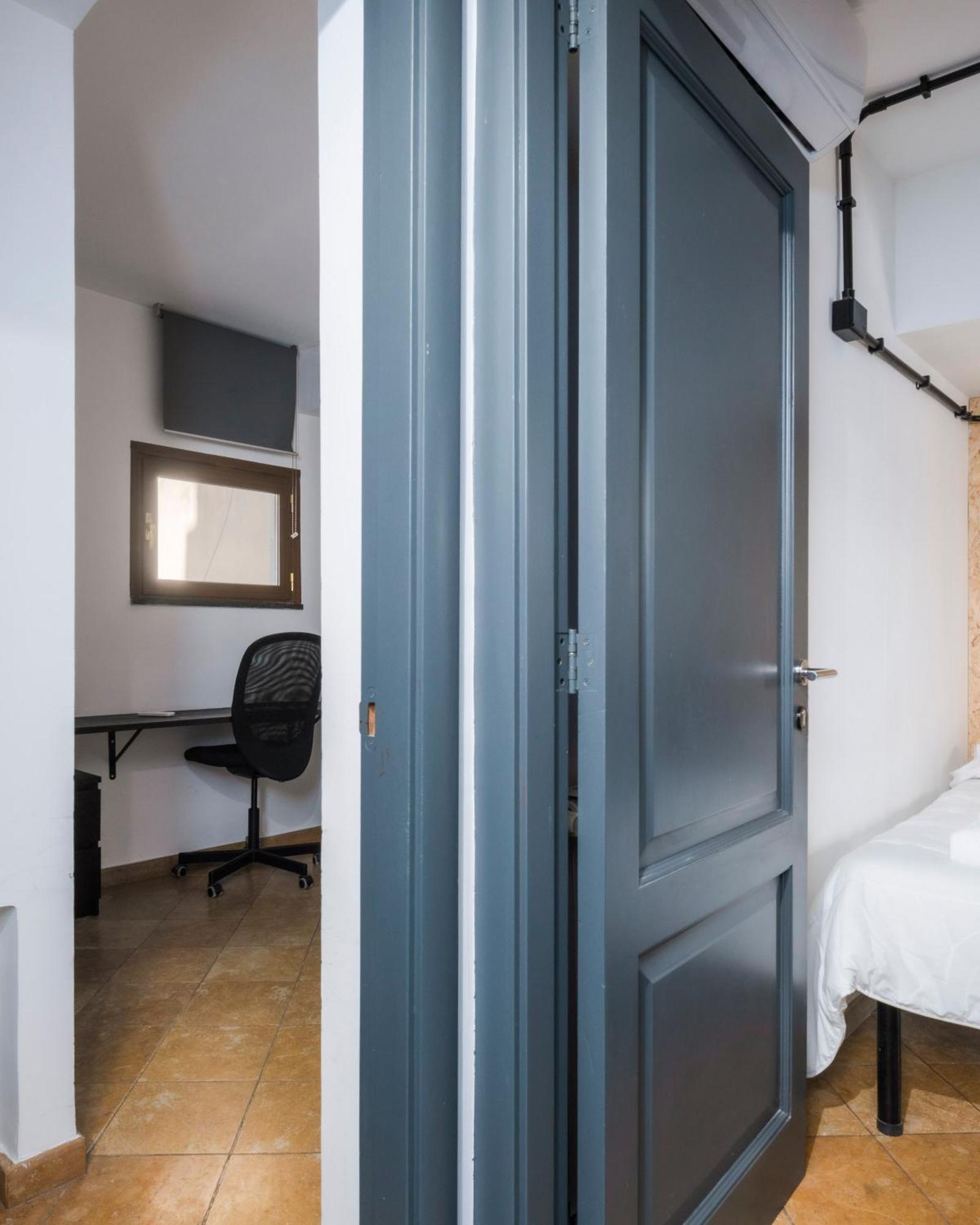 Zen Guest House Liv'In San Lorenzo Рим Екстер'єр фото